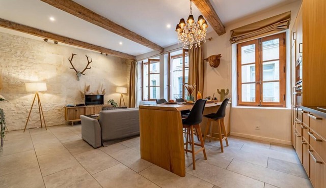 🏛️ Flat close to Maison Carrée - ⭐