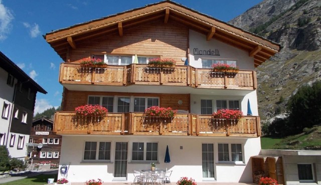 Flat "Haus Mondelli" with large forecourt
