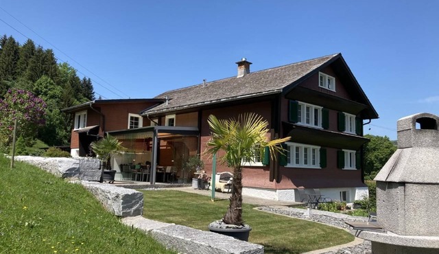 Flat "Im Toggi" with a view of the mountains