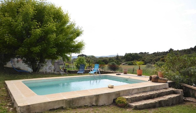 Flat with private pool in the heart of nature