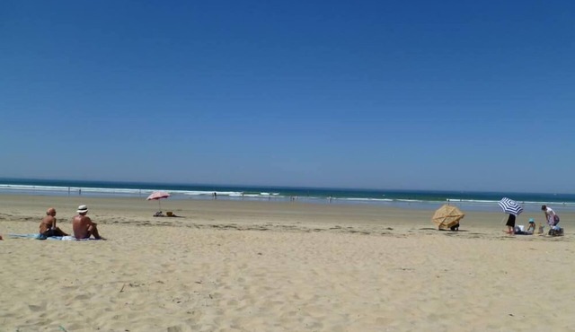 Flat with seaview - 50m from beach- 3/4 persons