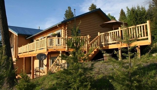 Flathead Lake - Bigfork log cabin with stunning views Apartment