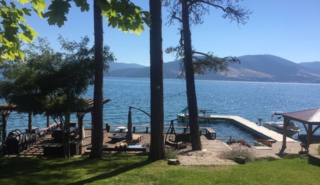 Flathead Lakefront Paradise