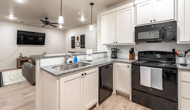 Flatland Retreat - 3BR/2BA - Brand New Home