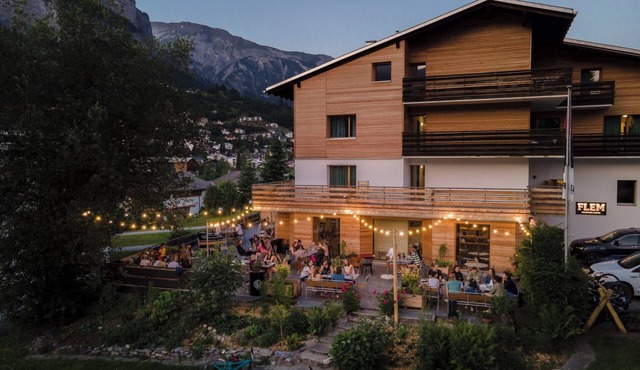 Flem Mountain Lodge, (Flims Waldhaus). Moderne neue 4.5 Ferienwohnung by Interhome