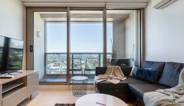 Flemington Filly Bright Abode with Sweeping Views