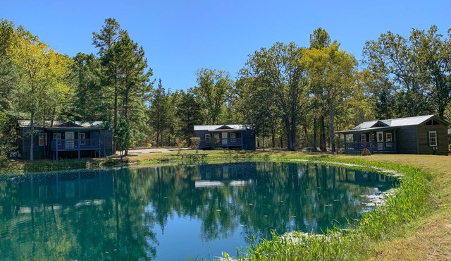 Fletcher's Village Group Cabin rental near Meramec River.