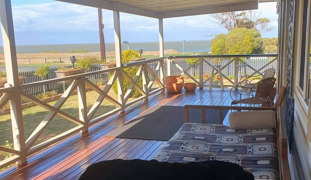 Fleurieu Accommodation | Milang: A Lakefront Retreat and Its Majestic Alexandrina Lake View