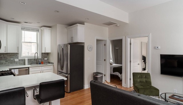 Flexhome East Village Modern 2BR Quiet Street