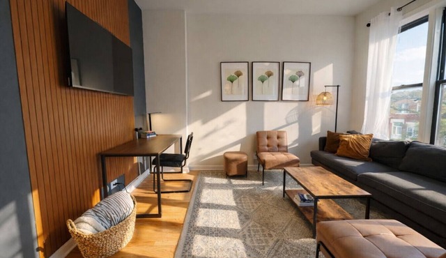 Flexhome Ukrainian Village 2BR Convenient Walkability