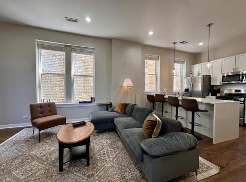 Flexhome West Town 2BR Apt T1