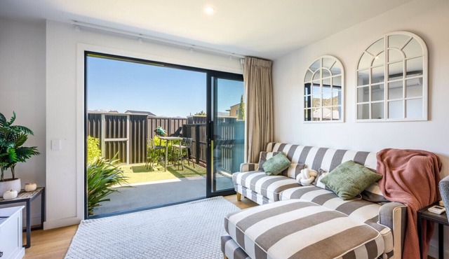 Flexible Bedding Options, Private back Yard, Car Park