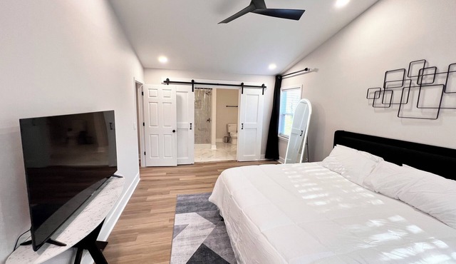 Flexis living 4-bedroom house in Charlotte-PNC-University-MotorSpeedway