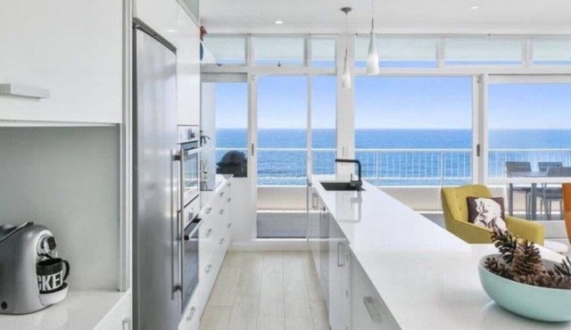 Flight Deck - Iconic Beachfront