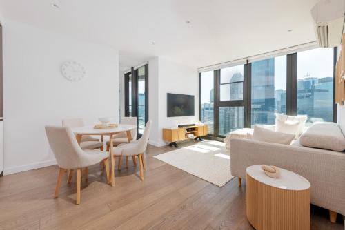 Flinders St Central - Parking, Gym, Pool & Sauna