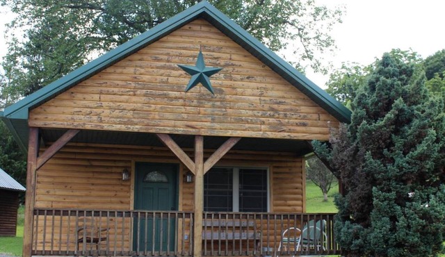 Flintstone Luxury Cabin for Fun Maryland Getaways