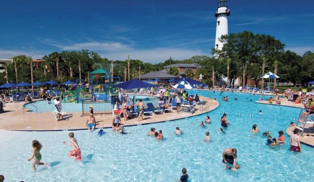 Flip Flop Paradise: St. Simons Island Duplex Sleeps 17