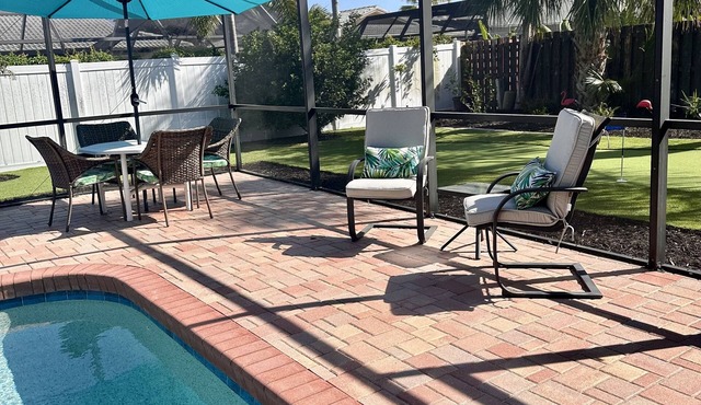 Flip off your Flops at the Faded Oasis!