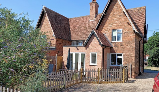 Flo's Cottage a cosy traditional self catering cottage in a quiet rural setting