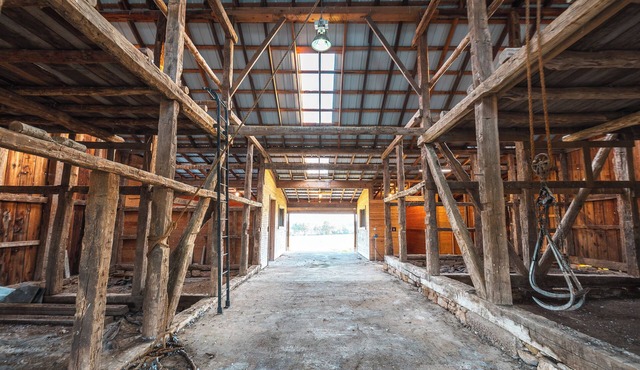 Float trips-Hikes-Weddings-Retreats-Close to townnn