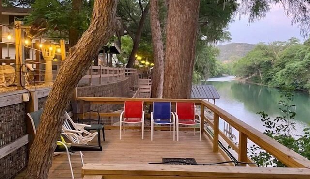 Floating dock, Canoe, Kayaks! Guadalupe Riverfront!