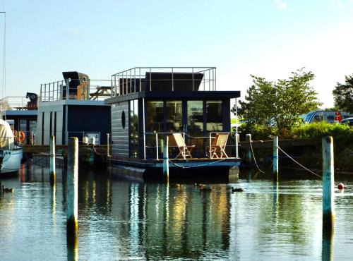 Floating freedom by the Dodekalitten