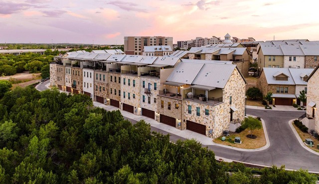 Flood, Fire, Freeze, Renovations? Emergency Housing Experts In Georgetown!
