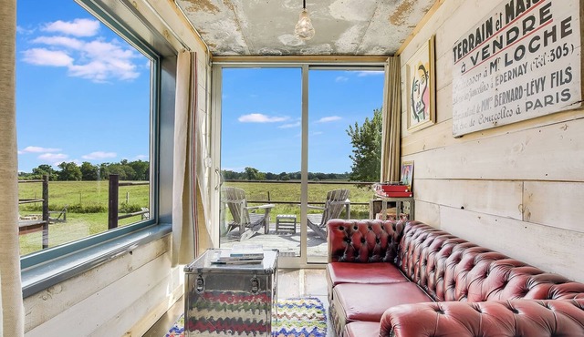 Flophouze Shipping Container Hotel - Houze 6