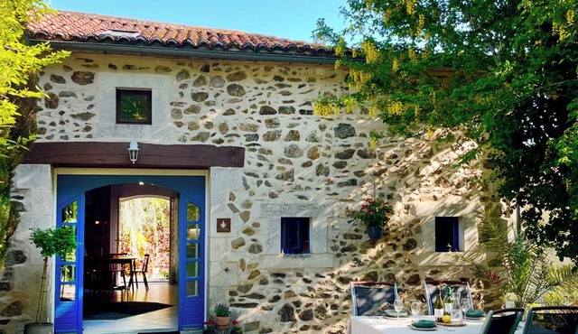 Flore (Vive le Vert)nnAt Vive le Vert we believe holidays are precious.