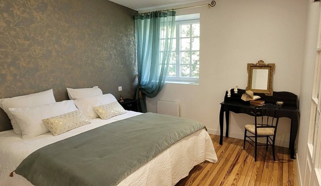 Florence Room — Italian Elegance & Modern Comfort