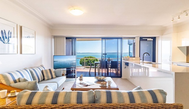 Florentine, 14/11 Columbia Cl - – AIRCON, WIFI, UNSURPASSED WATER VIEWS