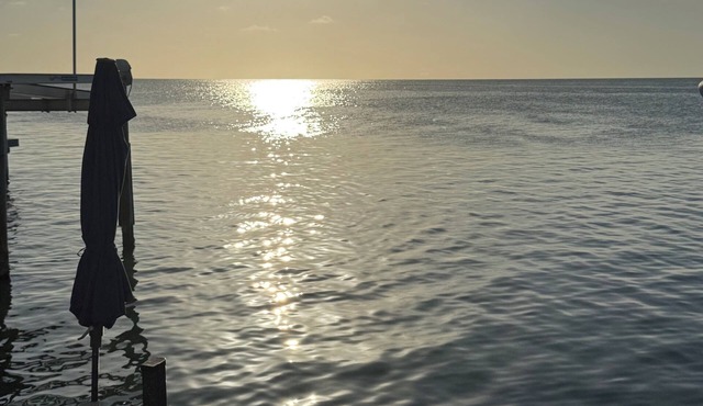 Florida Keys Bayside with Beautiful Sunset Water Access and View