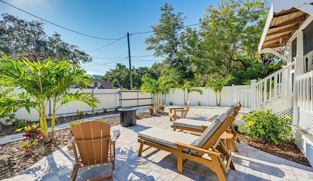 Florida Retreat w/Hot Tub: Walk to the Gulf!