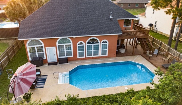 Florida's Finest | Pool & Game Room