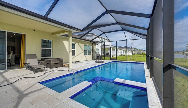 Florida Snowbird Haven w/Pool! Easy I-75 Access