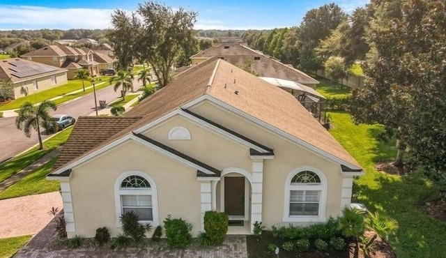 Florida Store Vacation Villa Striking Family Villa in Marbella Davenport 4BR 3BA Gameroom by RedAwning