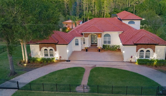 Florida Tennis Vacation Oasis