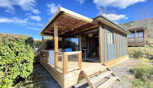 Flower Camping Saint Amand * - Chalet Premium 37m2 including 12m2 terrace (5p-2ch), Clim, TV, dishwasher, plancha, Nespresso 5 people