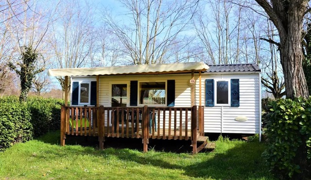 Flower Camping LES MIJEANNES * - Mobile home Comfort 29m2 2 bedrooms + TV 4 people