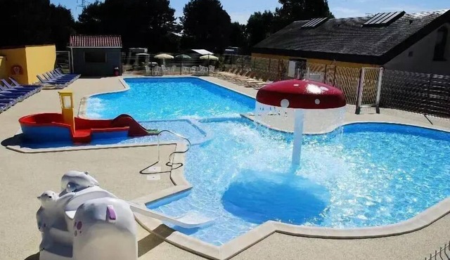 Flower Camping Vitamin * - Mobile home Comfort 26m2 (2 bedrooms) + TV + Terrace + BBQ 4 persons