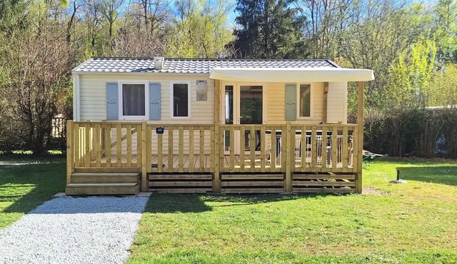 Flower Camping du Lac de la Seigneurie * - Mobil home Ibiza COMFORT 26m2 (2 bedrooms) + Semi covered terrace of 18 m2 (new!) 4 people