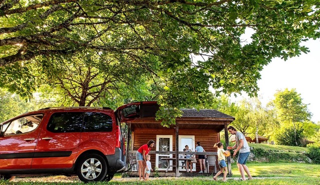 Flower Camping du Lac du Causse * - Chalet Comfort 26m2 (2 bedrooms) + covered terrace 6m2 6 people