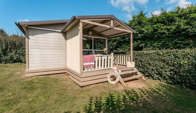 Flower Camping Jardins de Kergal * - Chalet Standard 20m2 2Ch - TV 4 persons