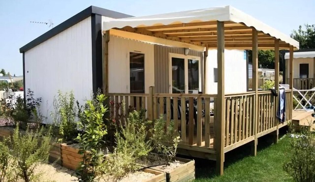 Flower Camping La Rivière * - Mobile home Premium 40m2 (2 bedrooms) + TV + LV + BBQ + Clim + 2 bathrooms 5 people