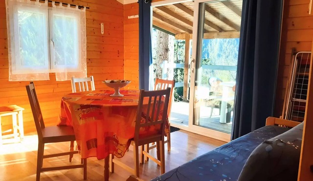 Flower Camping Le Belvédère * - Chalet Comfort Plus TRUYERE - 2 Bedrooms 5 persons