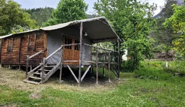 Flower Camping Le Clot du Jay * - Cabane Lodge on Pilotis 34m2 2 bedrooms + terrace 5 people