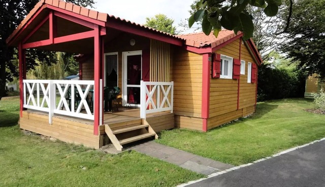 Flower Camping Les Bouleaux * - Chalet COMFORT 35 m2 (2 bedrooms) + covered terrace 6 people