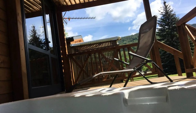 Flower Camping Les Bouleaux * - Comfort Spa Chalet 24m² (1 bedroom) 3 people