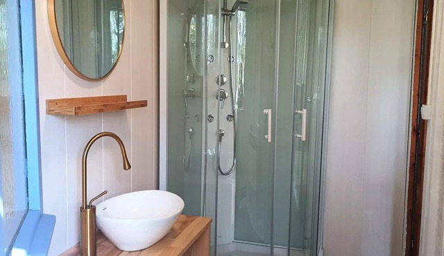 Flower Camping Les Granges * - Standard chalet 30.25 m2 (2 bedrooms) 5 persons