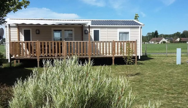 Flower Camping Loire et Châteaux * - Mobile home Premium 39m2 (3 bedrooms) - 2 bathrooms - semi-covered terrace 6 people
